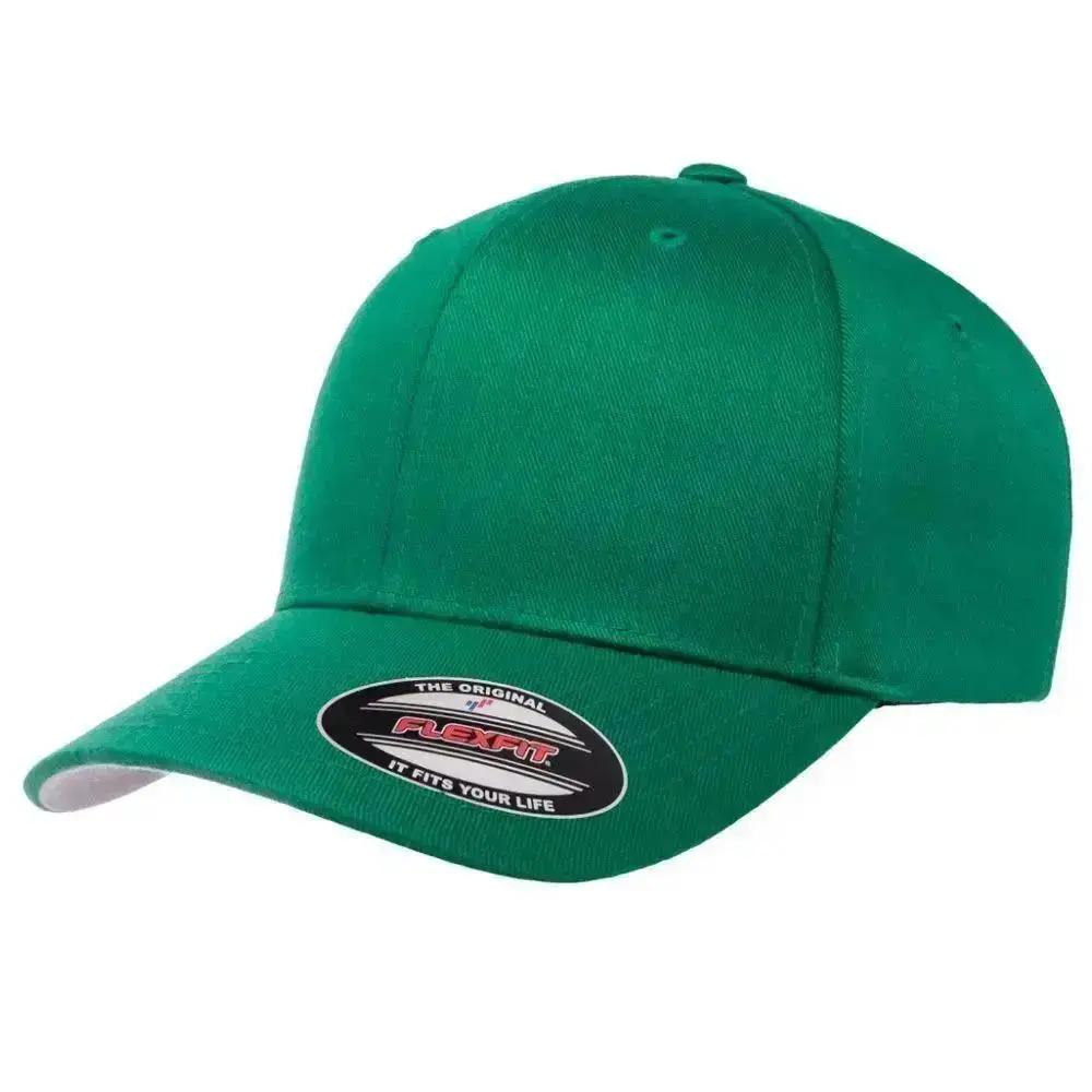 Navy Flexfit Wooly Combed Caps from our UK hat shop. Athletic design with wool-like texture. 63% polyester, 34% cotton, 3% spandex. Features: hard buckram, silver under visor, 8-row stitching. Sizes: S/M (6 3/4" - 7 1/4") and L/XL (7 1/8" - 7 5/8"). Suitable for sports and everyday use.