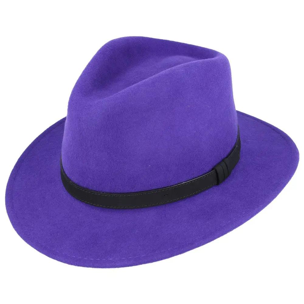 The Broadway Wool Felt Fedora Hat is the epitome of elegance and versatility. This handmade fedora, crafted from 100% premium wool felt, is designed to be both stylish and practical, making it a perfect companion for any adventure. Its crushable and packable nature means you can easily take it with you on your travels