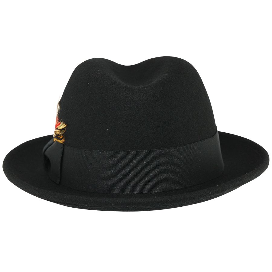 Crushable wool trilby hat with a C-crown. This packable hat is made of 100% wool, featuring a cotton sweatband and no lining. Perfect for travel and everyday wear.

The crushable C-crown trilby hat in black is a stylish and practical accessory. Made from 100% wool, this hat is designed to be packable—simply take it out of a suitcase, shake and shape, and it’s ready to wear. Ideal for both travel and everyday use, this trilby hat combines functionality with timeless style.