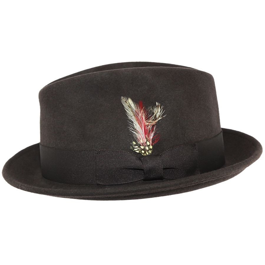 Crushable wool trilby hat with a C-crown. This packable hat is made of 100% wool, featuring a cotton sweatband and no lining. Perfect for travel and everyday wear.

The crushable C-crown trilby hat in black is a stylish and practical accessory. Made from 100% wool, this hat is designed to be packable—simply take it out of a suitcase, shake and shape, and it’s ready to wear. Ideal for both travel and everyday use, this trilby hat combines functionality with timeless style.