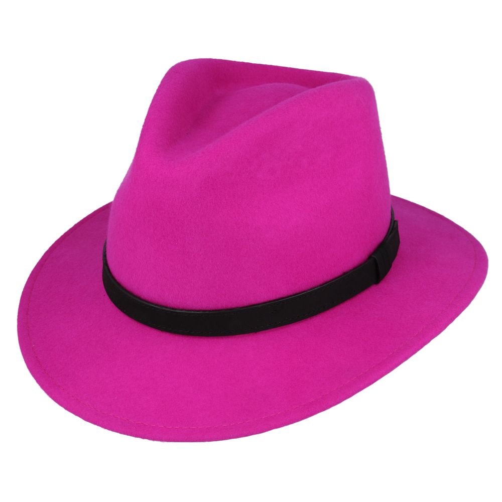 The Broadway Wool Felt Fedora Hat is the epitome of elegance and versatility. This handmade fedora, crafted from 100% premium wool felt, is designed to be both stylish and practical, making it a perfect companion for any adventure. Its crushable and packable nature means you can easily take it with you on your travels