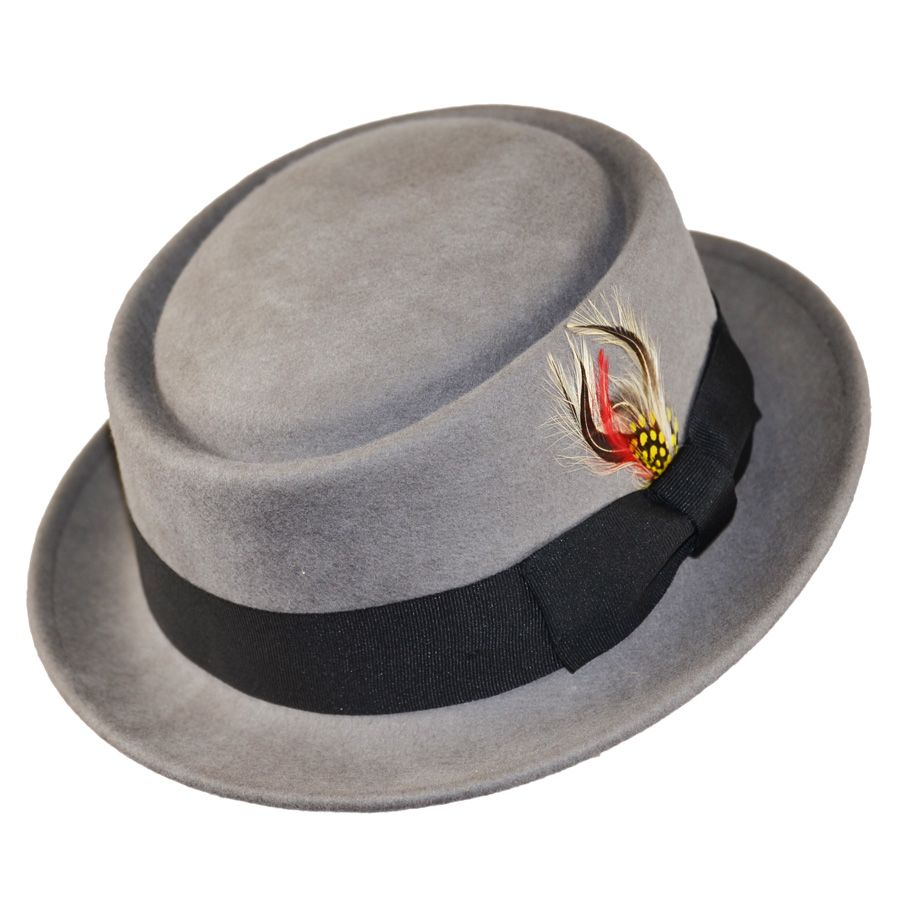  Crushable Wool Felt Pork Pie Hat, a versatile and stylish accessory perfect for any occasion. This hat is packable, allowing you to take it out of a suitcase, shake and shape it, and it’s ready to wear. Handmade from 100% wool felt, it offers both durability and a classic look. Hat Details: Material: 100% Wool
