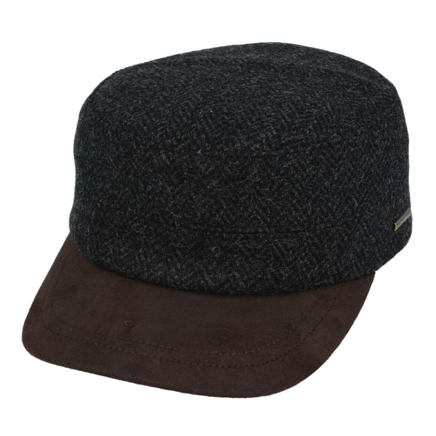 The Novella Hats Herringbone Army Cap is a classic military-inspired cap designed for everyday wear. Made from premium 100% wool, it offers a structured yet relaxed look perfect for casual outfits, outdoor use, and all-season styling.