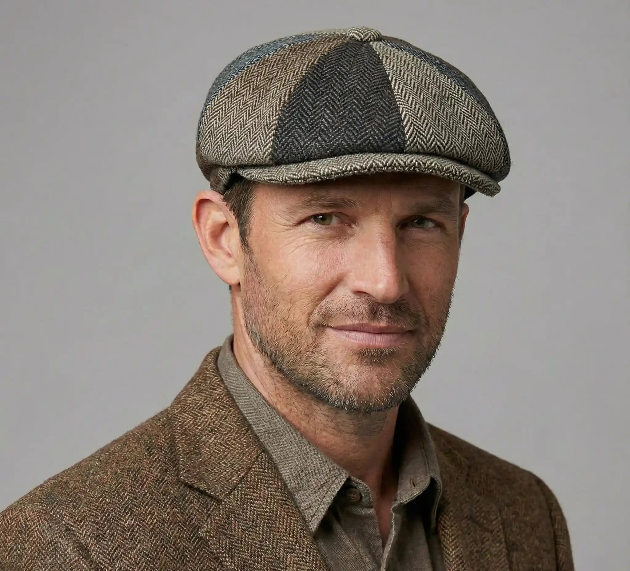 A timeless patchwork newsboy cap offering comfort, vintage charm, and everyday practicality.